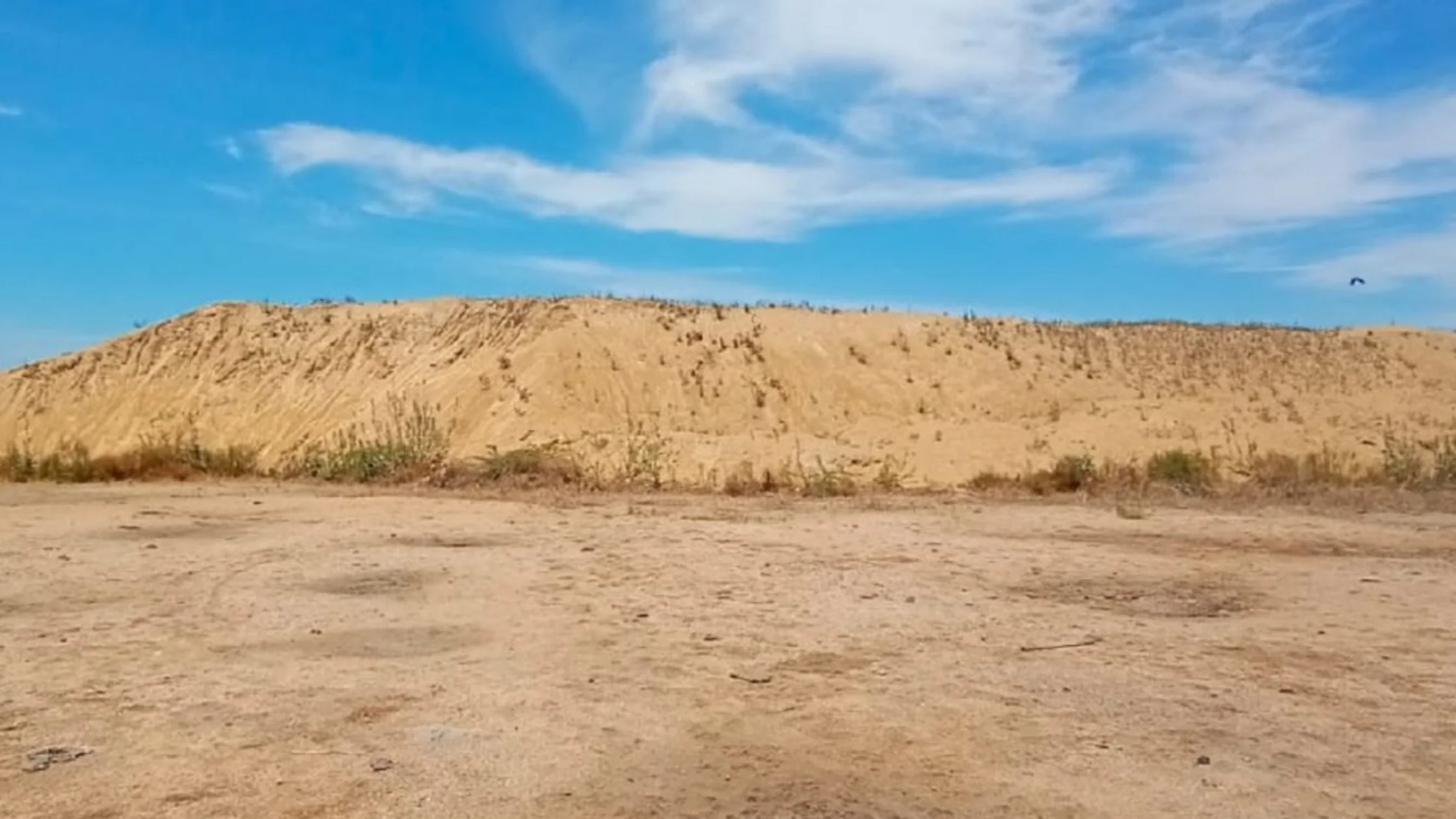 An in-depth critique of the government model that allows easy access to sand for mountain dwellers, questioning the Chief Minister's policies regarding samuga pothunala iyakkam.