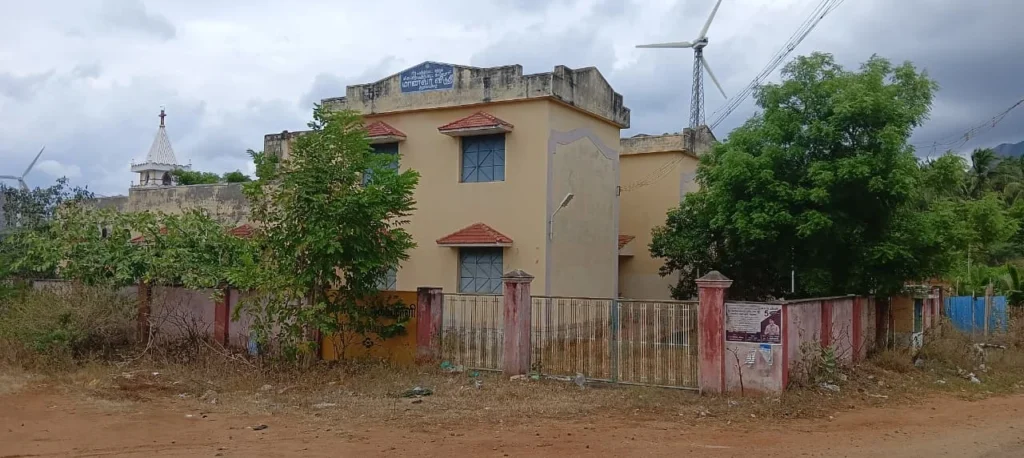 பழைய நிலையில் அழியும் அரசு மாணவர் விடுதி, ஆரல்வாய்மொழி