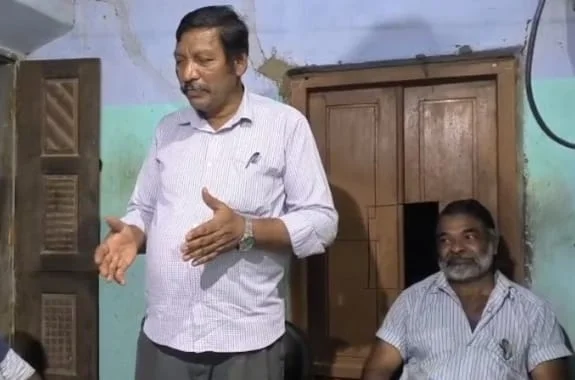 Social welfare meeting in North Peyankuzhi with community participation