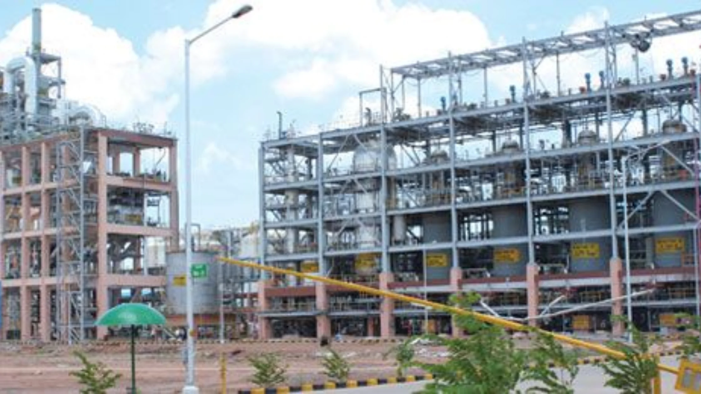 uddalore Kemplast factory, environmental damage, factory expansion protest, public welfare organization. The Social Public Welfare Organization has strongly opposed the expansion of the Kemplast factory in Cuddalore, citing serious environmental damage concerns.