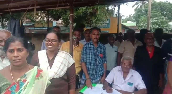 Public meeting organized by the Social  Welfare Movement in Valliyur