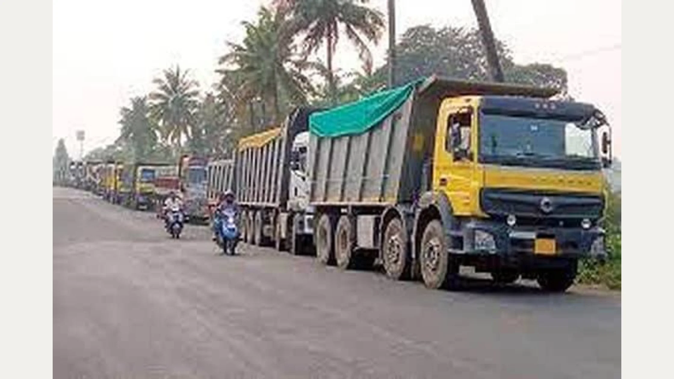 குமரி மாவட்டத்தில் கனிமவள லாரிகள் காரணமாக ஏற்படும் சாலை விபத்துகள் மற்றும் உயிரிழப்புகள்