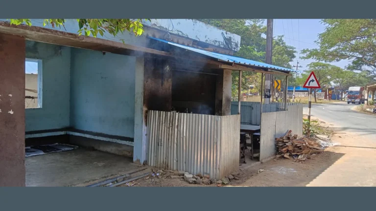 செண்பகராமன்புதூரில் இட்லி கடையாக மாறிய பயணிகள் நிழலகம். பொதுமக்கள் அவதி – சமூக பொதுநல இயக்கம் புகார் –