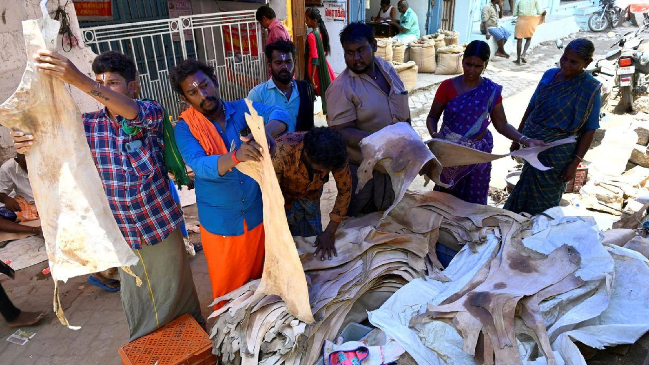 மதுரை சித்திரைத் திருவிழாவில் பயன்படுத்தப்படும் காரியாபட்டி தோப்பறை