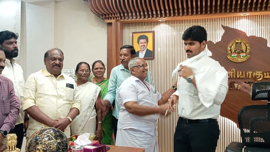 tnspi-members-outside-kanyakumari-district-collector-office-nagercoil